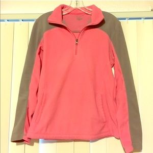 Fleece pullover with pockets